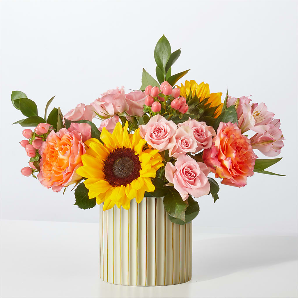 Sun's Out Bouquet – WENDT'S POTS AND POSIES, Dunlap IA