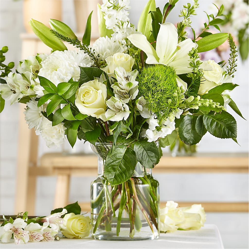 Classic Ivory – A Florist Original – WENDT'S POTS AND POSIES, Dunlap IA
