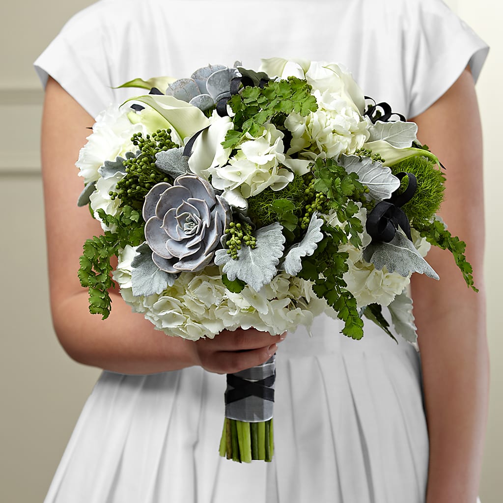 Sweet Innocence Bouquet – WENDT'S POTS AND POSIES, Dunlap IA