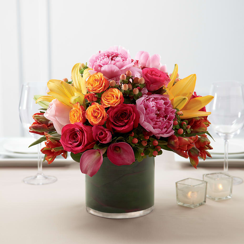 Color Mix Arrangement – WENDT'S POTS AND POSIES, Dunlap IA