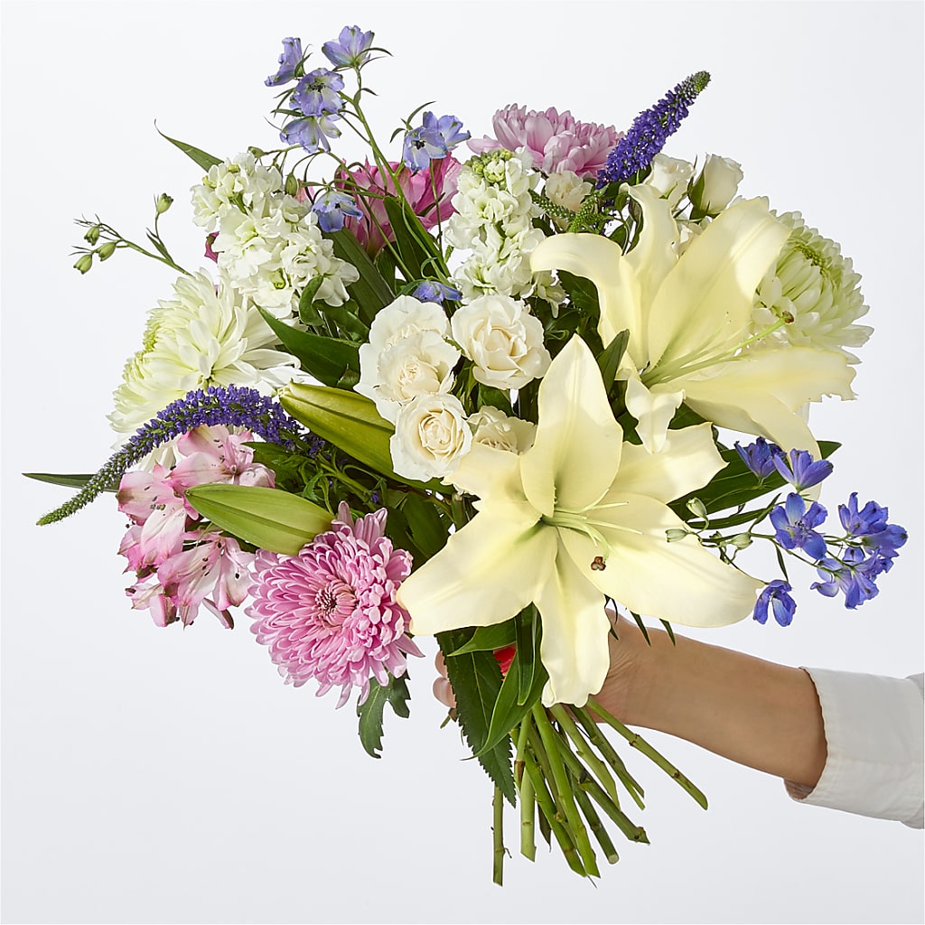 Winter Celebration Bouquet – WENDT'S POTS AND POSIES, Dunlap IA