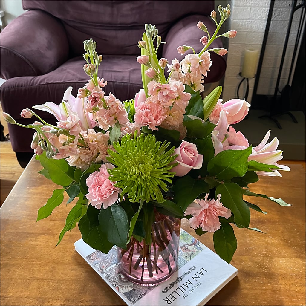 Pretty in Pink Bouquet – WENDT'S POTS AND POSIES, Dunlap IA