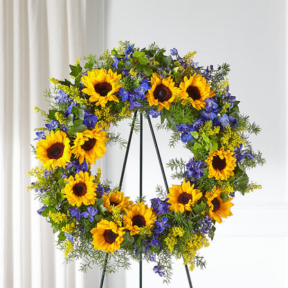 Bright Rays Wreath – WENDT'S POTS AND POSIES, Dunlap IA