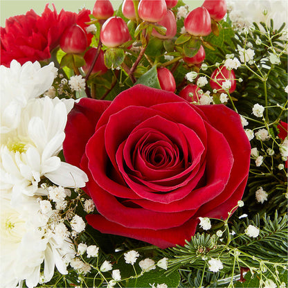 Chance of Flurries Bouquet – WENDT'S POTS AND POSIES, Dunlap IA