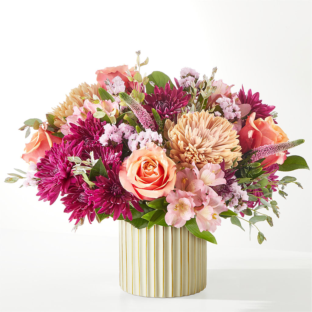Berry Cobbler Bouquet with Ivory Vase – WENDT'S POTS AND POSIES, Dunlap IA
