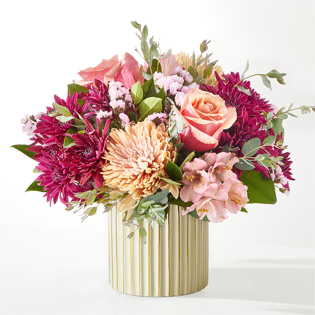 Berry Cobbler Bouquet with Ivory Vase – WENDT'S POTS AND POSIES, Dunlap IA