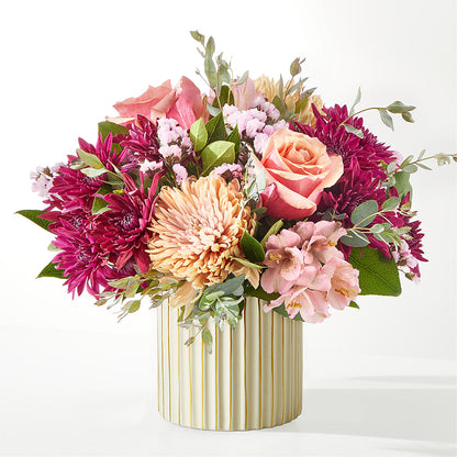 Berry Cobbler Bouquet with Ivory Vase – WENDT'S POTS AND POSIES, Dunlap IA
